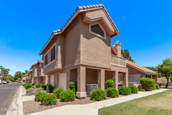 $319,000 | 1633 East Lakeside Drive, Unit 143, Gilbert, AZ 85234