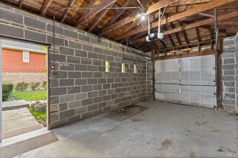$649,000 | 221 West Sheridan Place, Lake Bluff, IL 60044