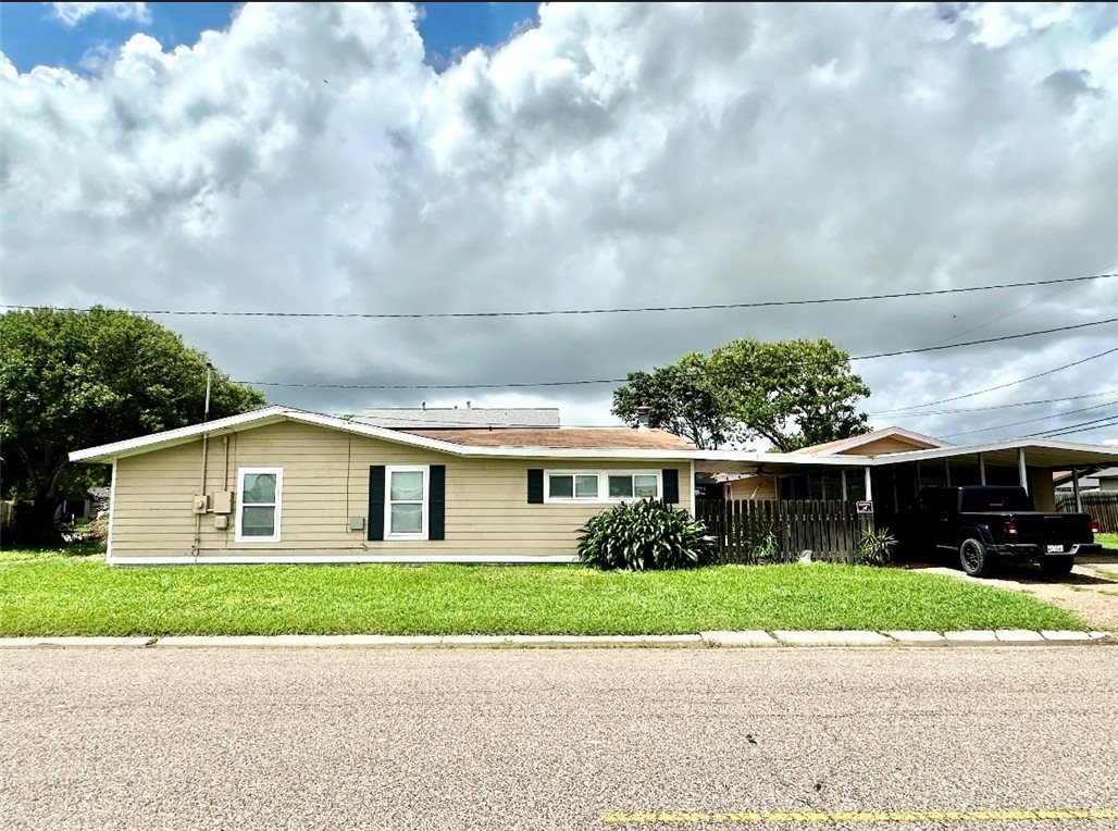 1202 Crosby Street Portland, TX 78374 - Photo 3 of 10