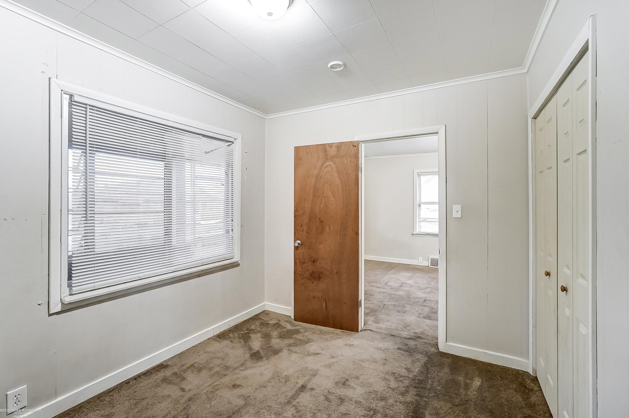 82 Forest Street River Rouge, MI 48218 - Photo 21 of 43 50161382-36fc7eb7-7bf5-4e45-a9d1-e99cd0f4e75d.JPG