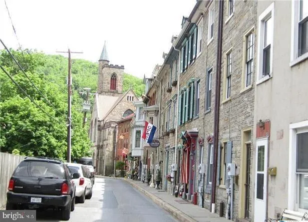 $169,500 | 117 North 4th Street, Lehighton, PA 18235