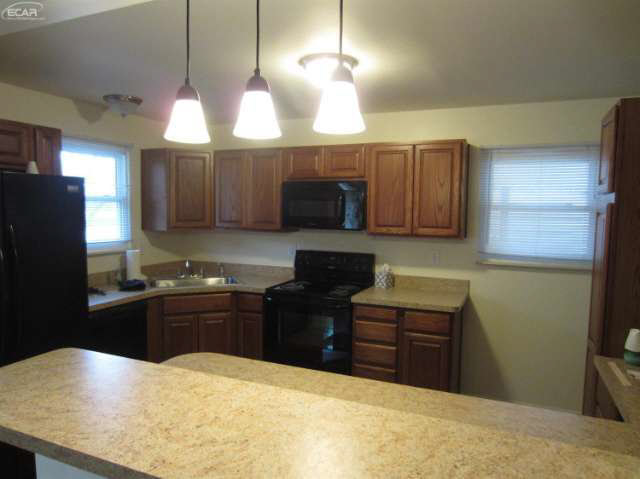 14441 Duffield Road Montrose, MI 48457 - Photo 7 of 15 20458641-6.JPG