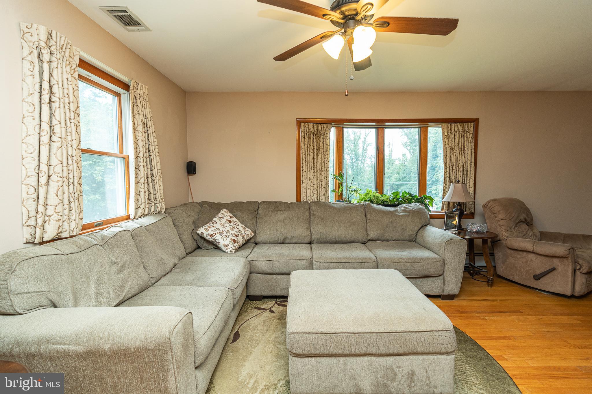 621 Plumtree Road Bel Air, MD 21015 - Photo 11 of 44 Living Room