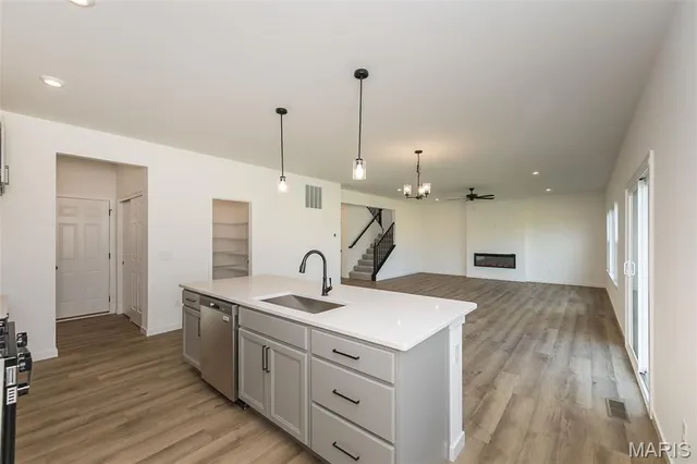 $534,900 | 215 Townshead Way, O'Fallon, MO 63368