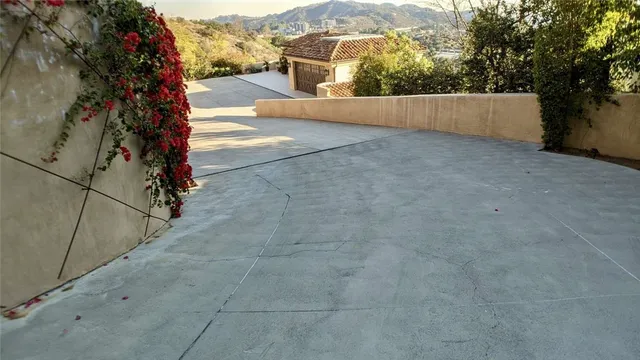 a view of entryway and hall