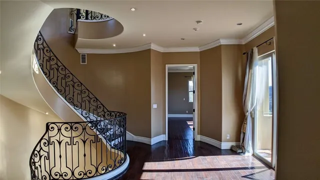 $3,000,000 | 4430 Rosebank Drive, La Canada Flintridge, CA 91011