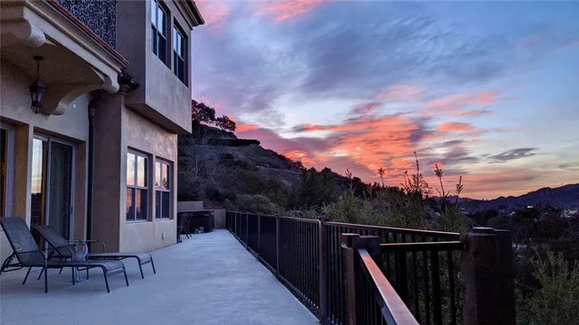 $3,000,000 | 4430 Rosebank Drive, La Canada Flintridge, CA 91011