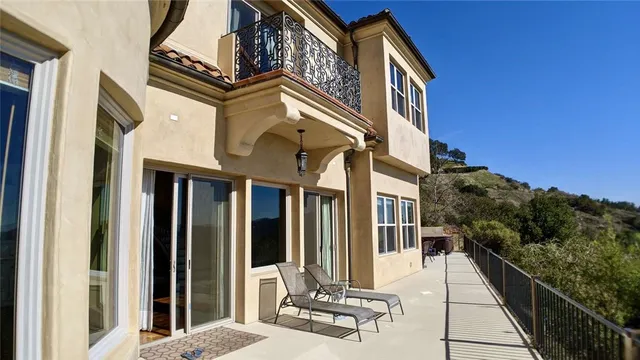 $3,000,000 | 4430 Rosebank Drive, La Canada Flintridge, CA 91011