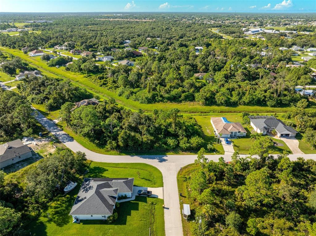 6465 Ohio Rd Port North Port, FL 34291 - Photo 4 of 34 a view of a city