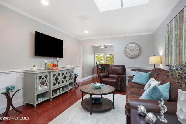 $429,000 | 50 Friendship Court, Red Bank, NJ 07701