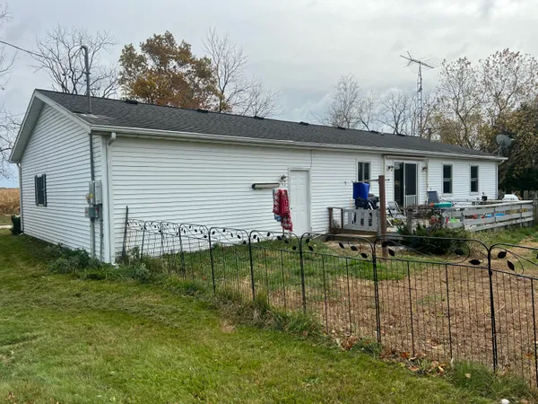 $287,500 | 9632 Fowle Road, Jonesville, MI 49250