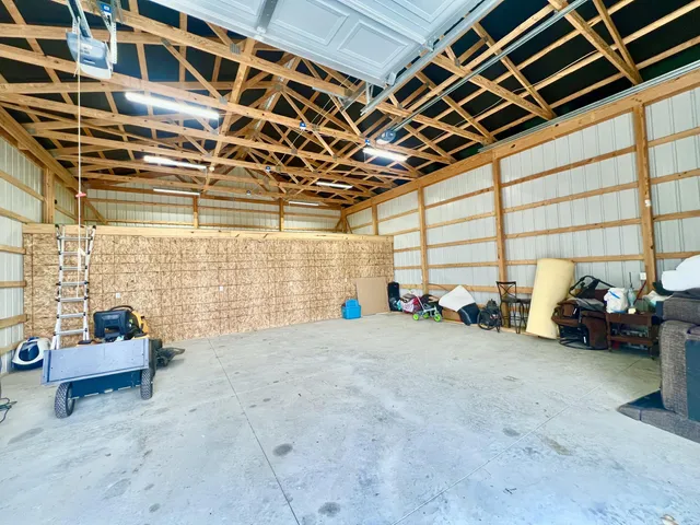 $329,900 | 9632 Fowle Road, Jonesville, MI 49250