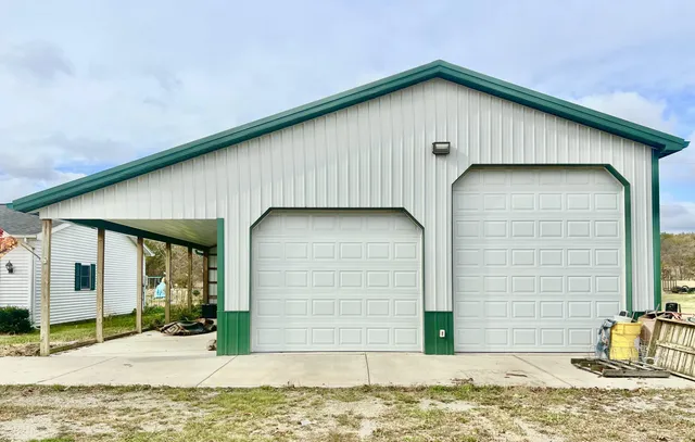 $329,900 | 9632 Fowle Road, Jonesville, MI 49250