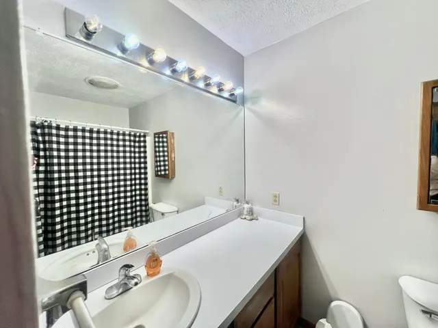 $329,900 | 9632 Fowle Road, Jonesville, MI 49250