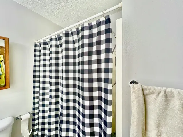 $299,900 | 9632 Fowle Road, Jonesville, MI 49250