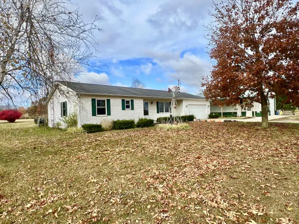 $287,500 | 9632 Fowle Road, Jonesville, MI 49250
