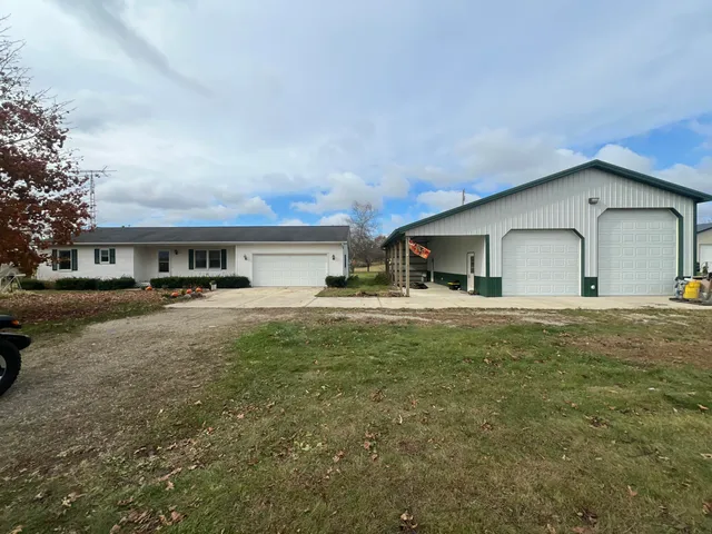 $329,900 | 9632 Fowle Road, Jonesville, MI 49250