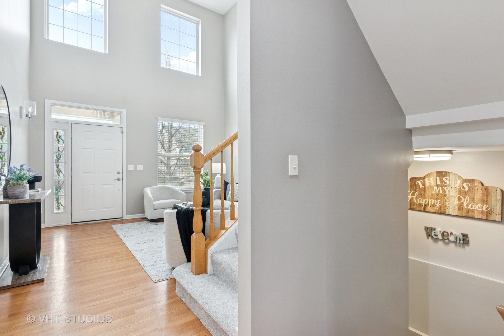 5178 Scott Circle Lisle, IL 60532 - Photo 22 of 45 a hallway with sliding door and wooden floor