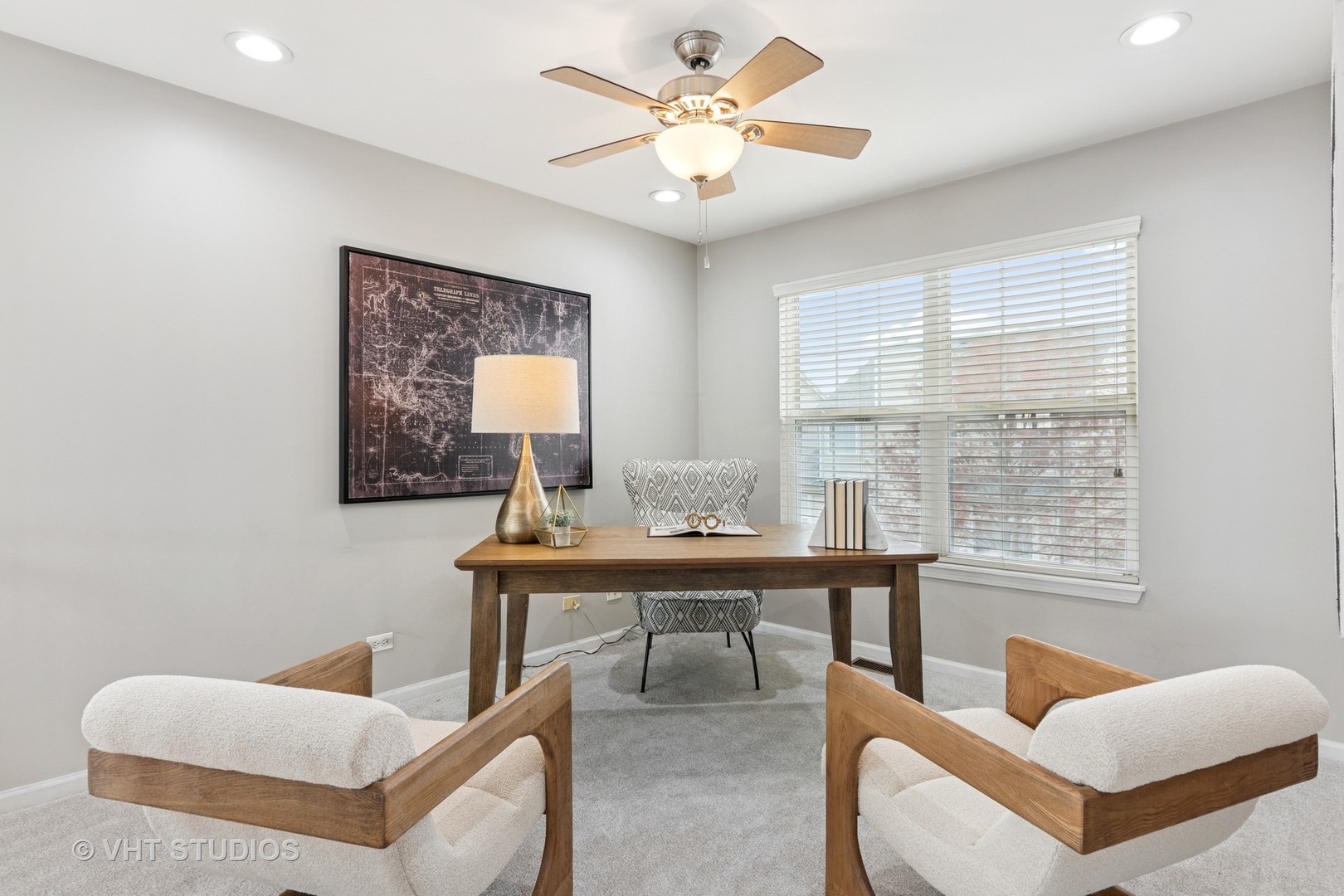 5178 Scott Circle Lisle, IL 60532 - Photo 23 of 45 a living room with furniture and a window