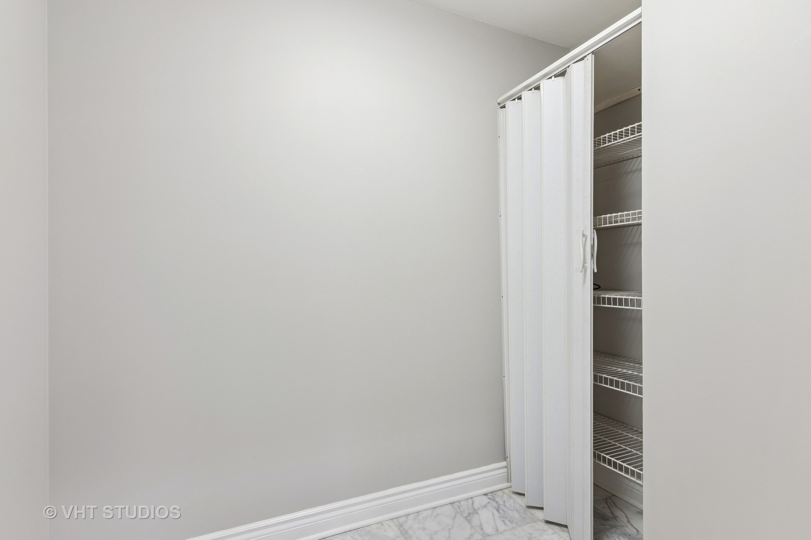 5178 Scott Circle Lisle, IL 60532 - Photo 27 of 45 a view of closet