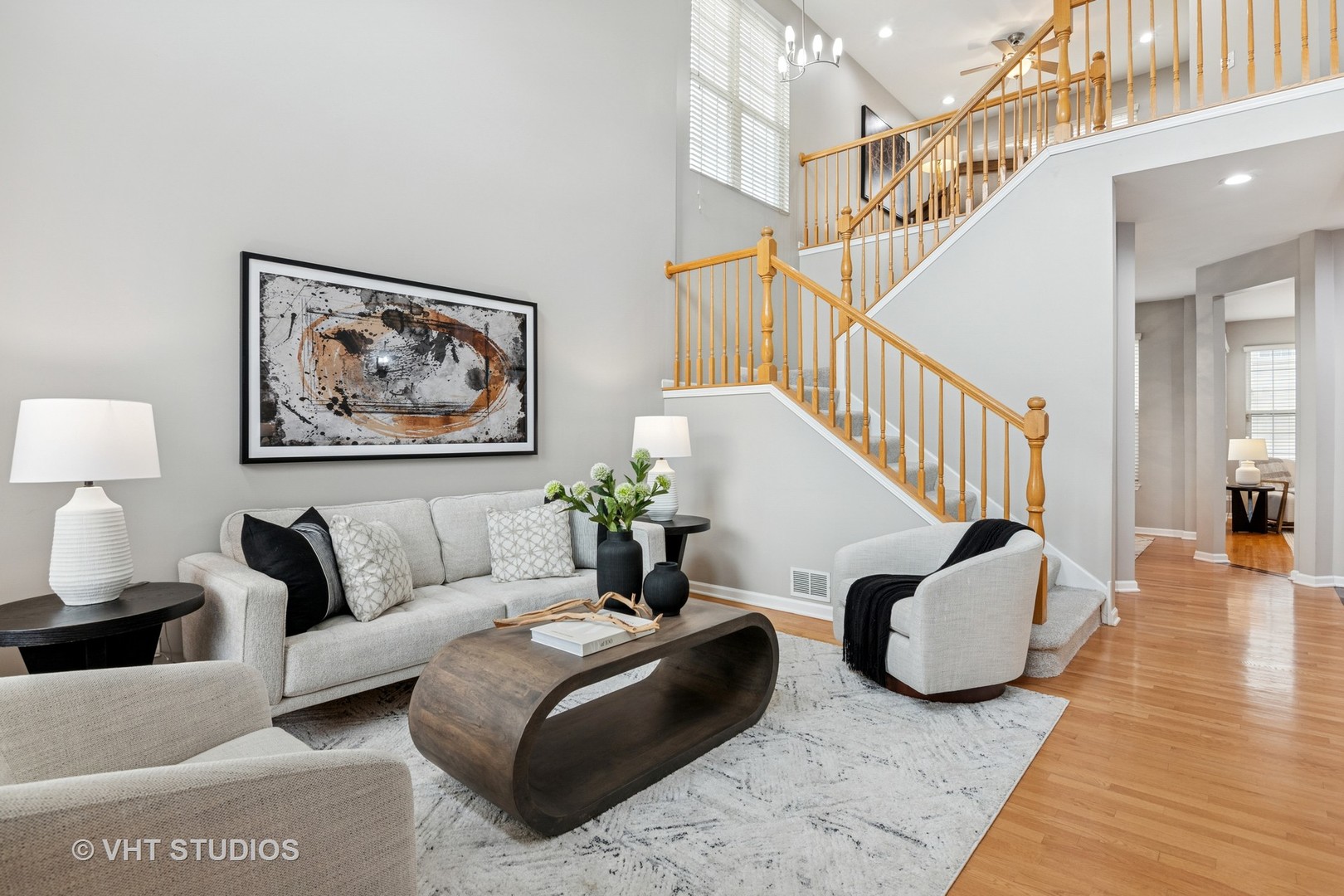 5178 Scott Circle Lisle, IL 60532 - Photo 3 of 45 a living room with furniture and wooden floor