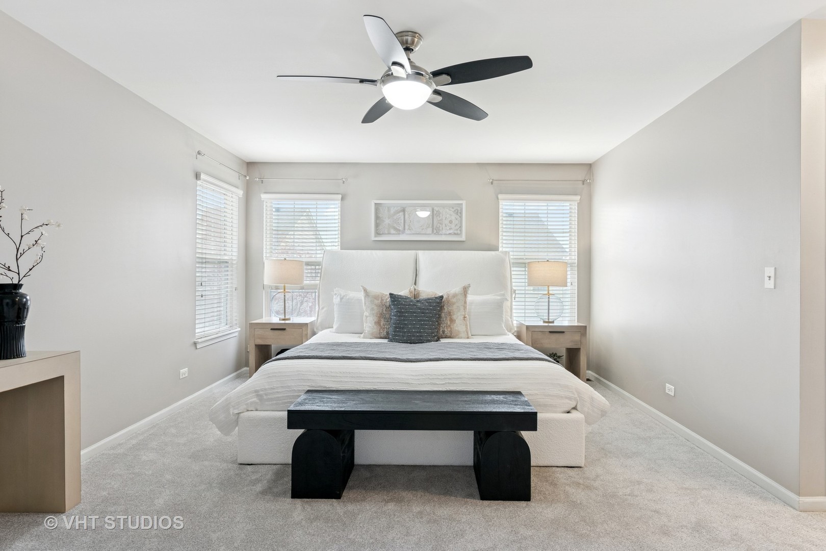 5178 Scott Circle Lisle, IL 60532 - Photo 33 of 45 a bedroom with a bed and a table in it