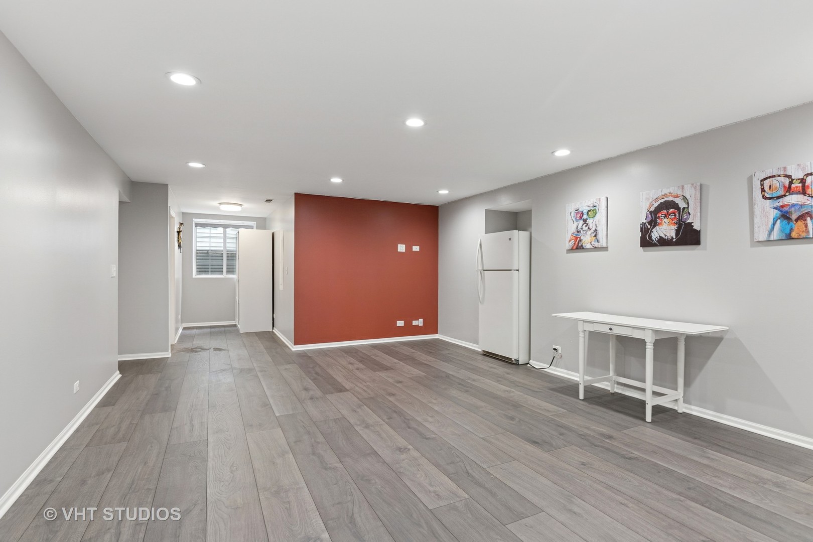 5178 Scott Circle Lisle, IL 60532 - Photo 44 of 45 a view of a livingroom with wooden floor