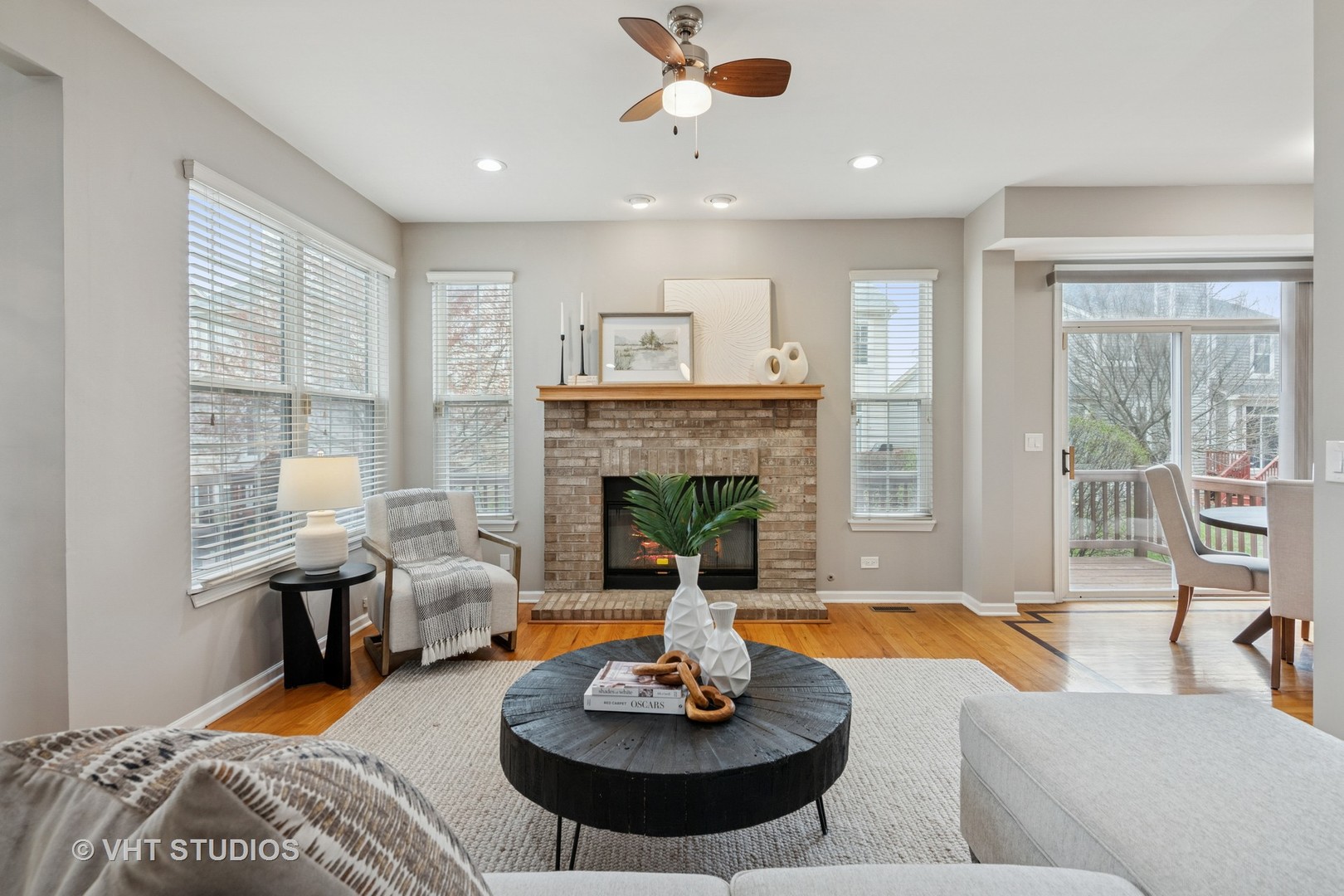 5178 Scott Circle Lisle, IL 60532 - Photo 10 of 45 a living room with furniture and a fireplace