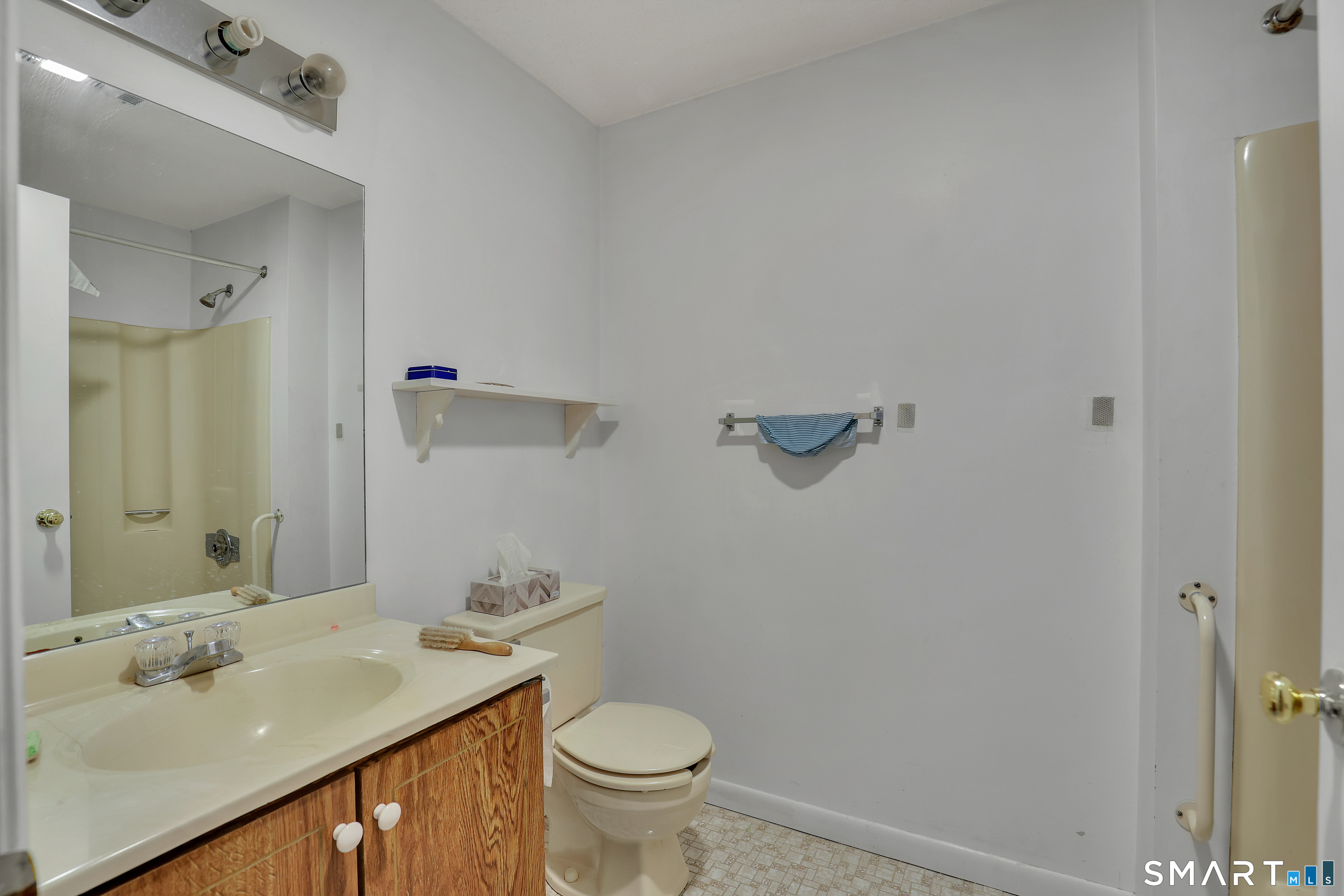 290 Treadwell Street, Unit 1402 Hamden, CT 06517 - Photo 12 of 14