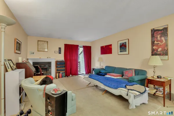 $235,000 | 290 Treadwell Street, Unit 1402, Hamden, CT 06517