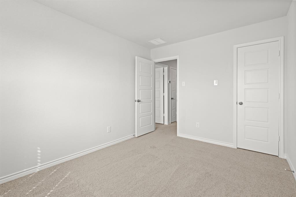 1500 Romans Road Ennis, TX 75119 - Photo 18 of 38 a view of an empty room