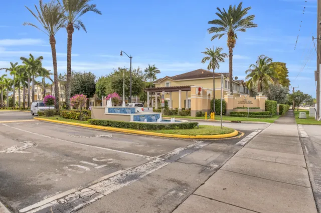 $2,700 | 8970 West Flagler Street, Unit 208, Miami, FL 33174