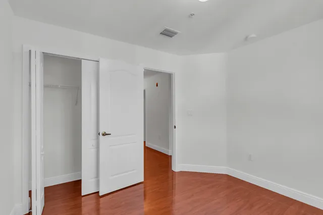 $2,700 | 8970 West Flagler Street, Unit 208, Miami, FL 33174