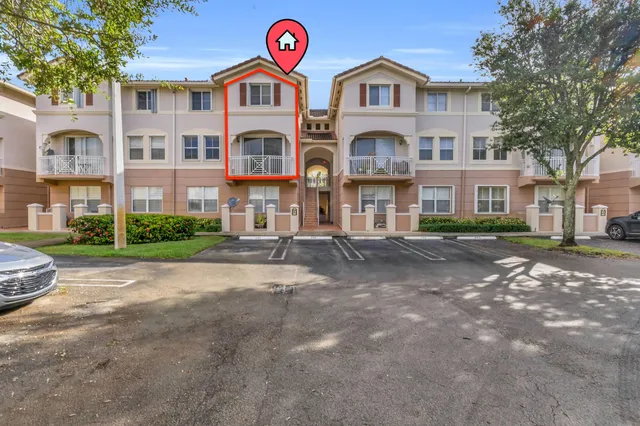 $2,700 | 8970 West Flagler Street, Unit 208, Miami, FL 33174