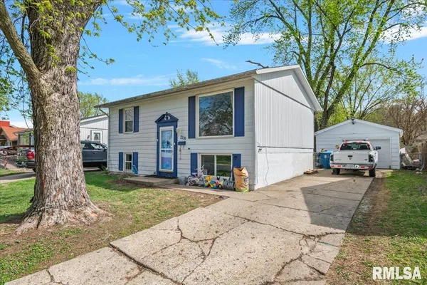 $160,000 | 2216 Ramsey Road, Springfield, IL 62702