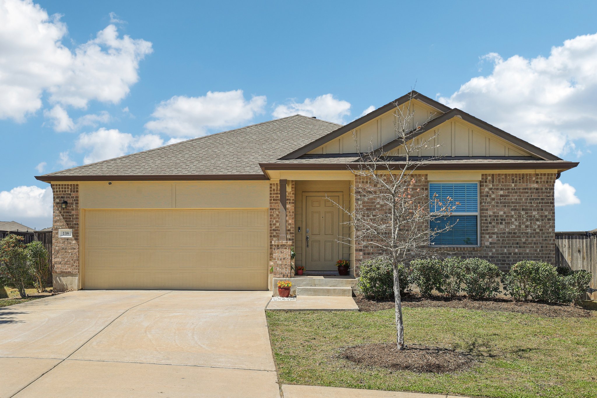 138 George Kimble Cove Bastrop, TX 78602 - Photo 3 of 40 Well-kept home with a 2 car garage at the end of a quiet cul-de-sac. Amenities close by!