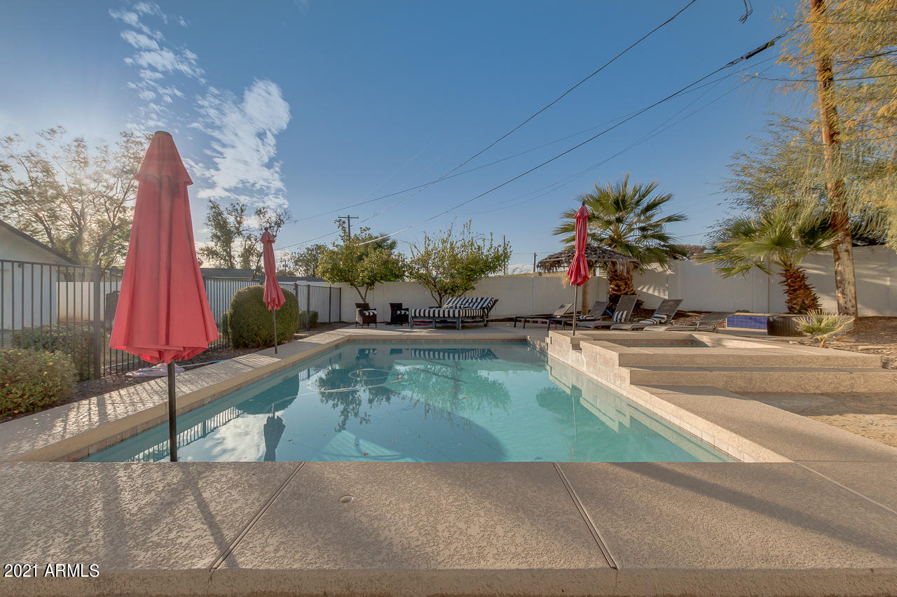 902 West Roma Avenue Phoenix, AZ 85013 - Photo 19 of 33 5825C988-9393-43BB-B670-899AA5E461AB