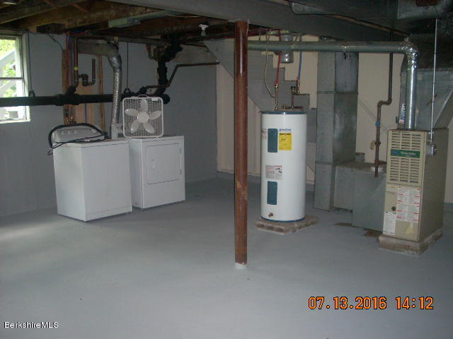 71 Melbourne Road Pittsfield, MA 01201 - Photo 13 of 17 basement