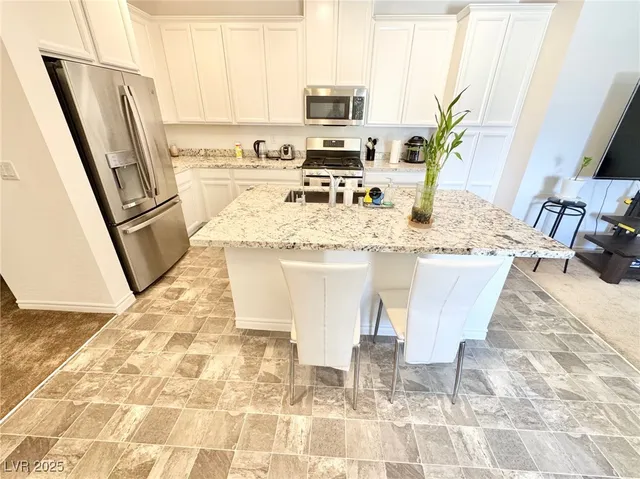 $2,200 | 20 Barbara Lane, Unit 35, Las Vegas, NV 89183