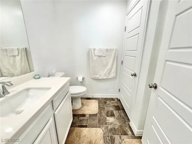 $2,200 | 20 Barbara Lane, Unit 35, Las Vegas, NV 89183