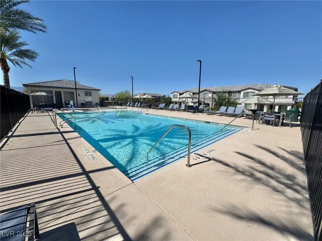 $2,200 | 20 Barbara Lane, Unit 35, Las Vegas, NV 89183