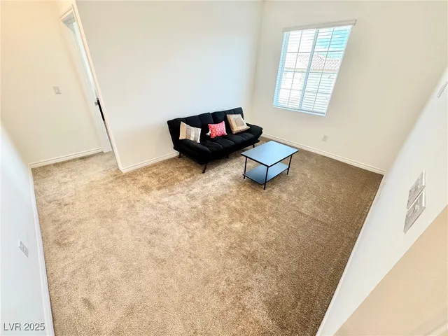 $2,200 | 20 Barbara Lane, Unit 35, Las Vegas, NV 89183
