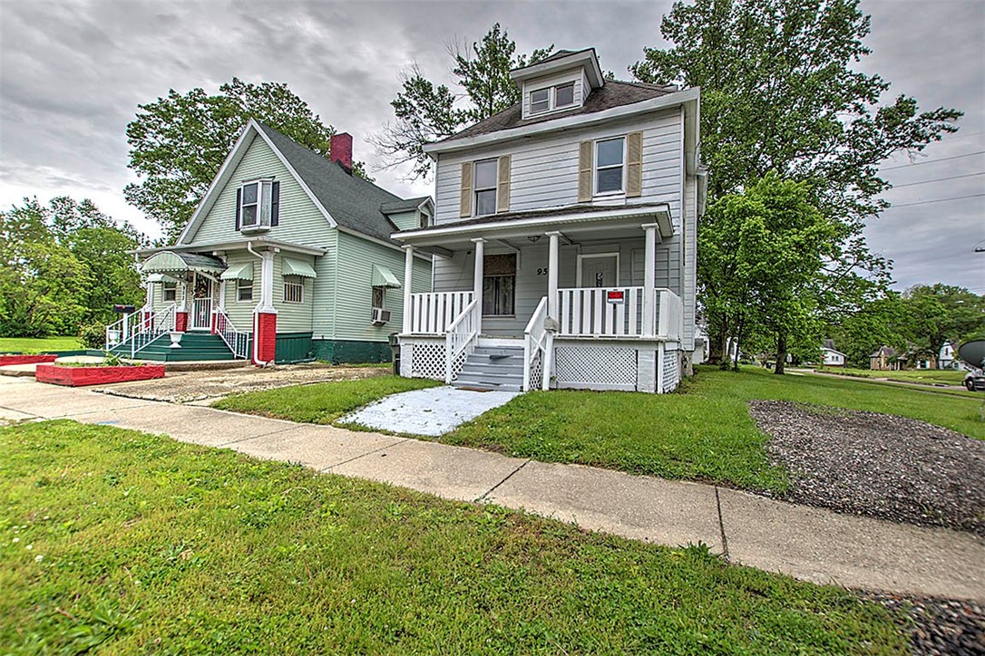 959 West Macon Street Decatur, IL 62522 - Photo 2 of 22