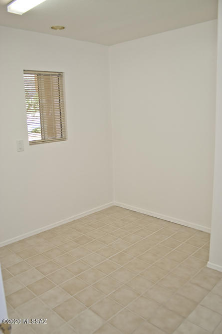 1295 East Royal Oak Road Oro Valley, AZ 85755 - Photo 28 of 34