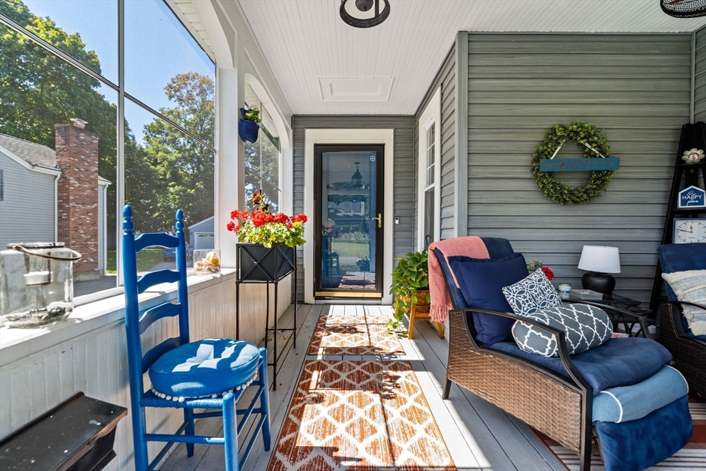 52 Rivercliff Road Lowell, MA 01852 - Photo 4 of 42 Gallery Image 4