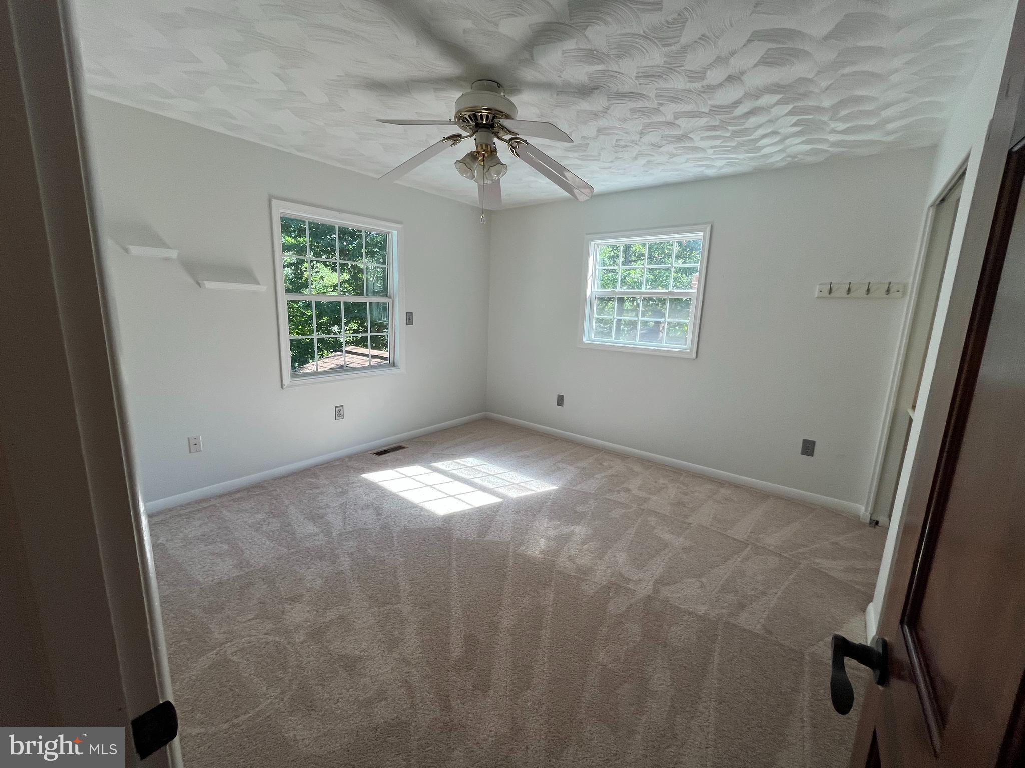 3203 Riverview Drive Triangle, VA 22172 - Photo 34 of 78 a view of an empty room with a window