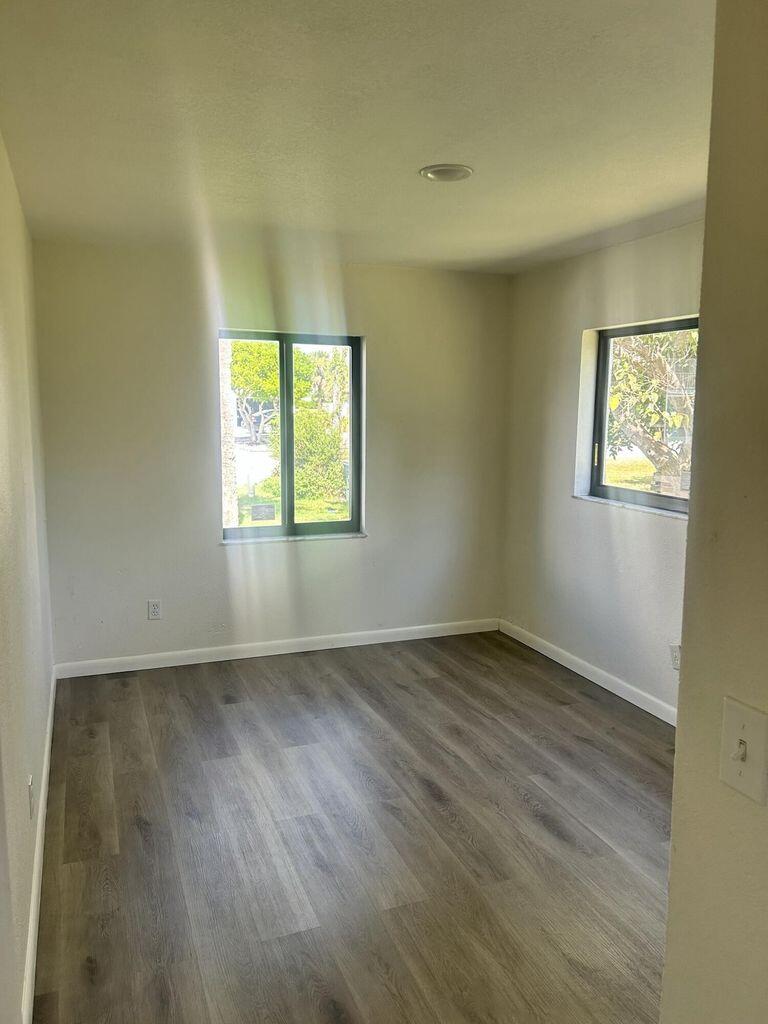 652 Hernando Street, Unit B Fort Pierce, FL 34949 - Photo 10 of 25 Bedroom