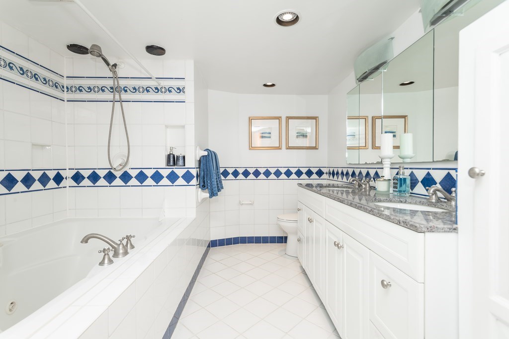 112 Fulton Street, Unit 1A Boston, MA 02109 - Photo 14 of 17