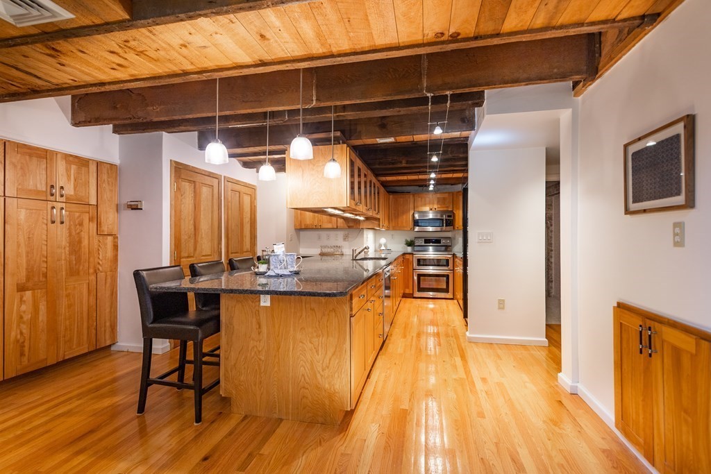 112 Fulton Street, Unit 1A Boston, MA 02109 - Photo 4 of 17
