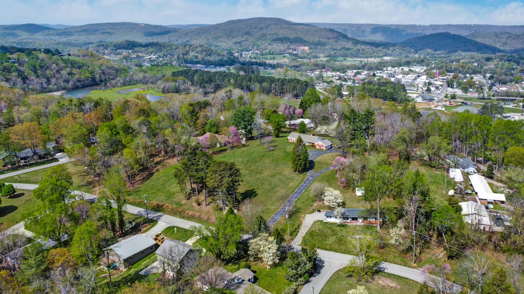 903 Edgewater Street Dayton, TN 37321 - Photo 25 of 38 dji_0856-dji_0858